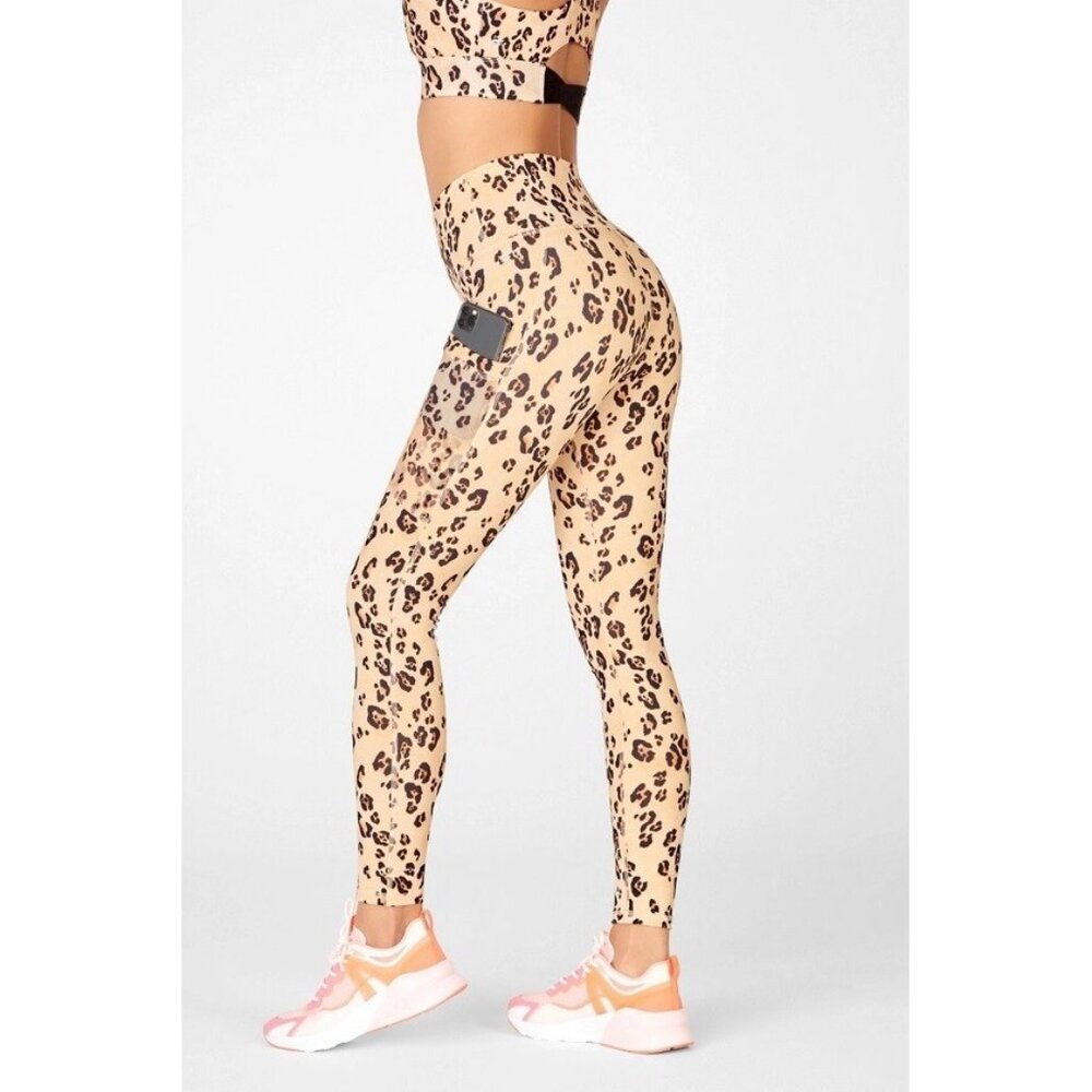Fabletics Power Hold On The Go Women's Size 1X 16-18 Leopard Print Leggings NWT